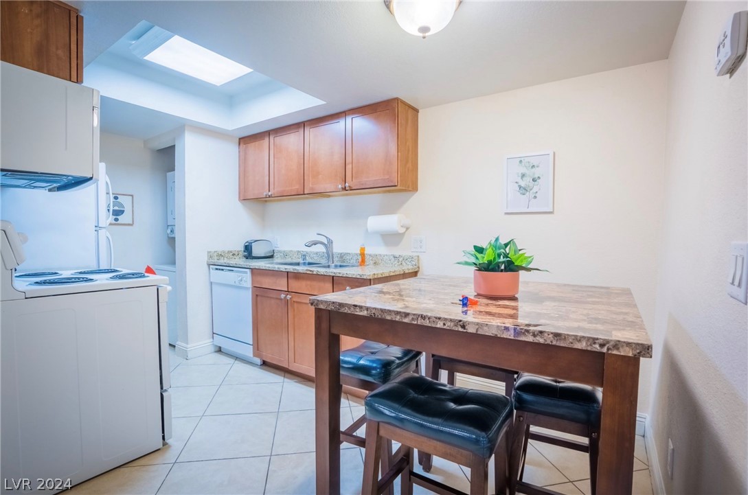 4200 South Valley View Boulevard 1056