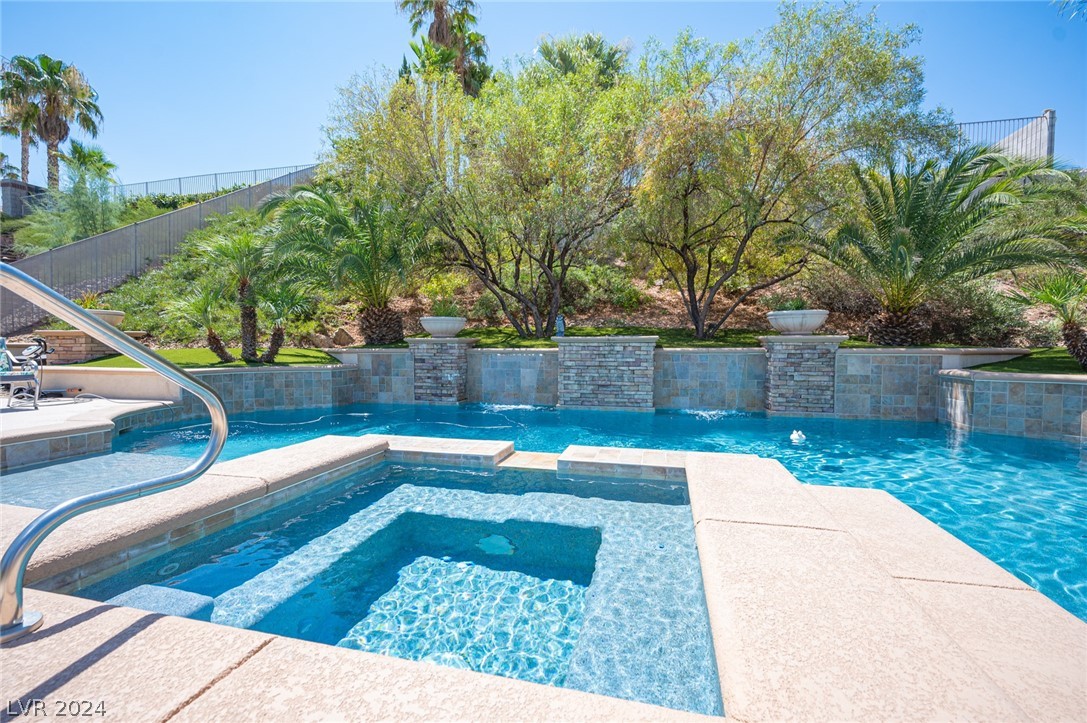2837 Maryland Hills Drive