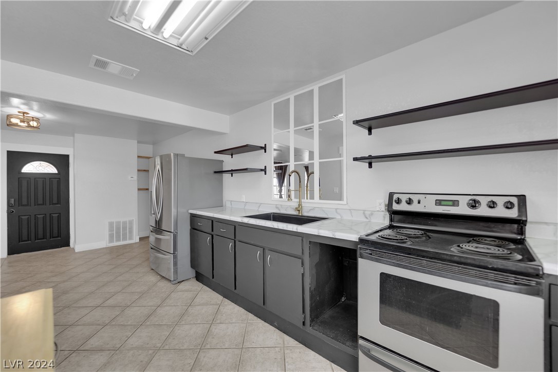 3090 Gay Street