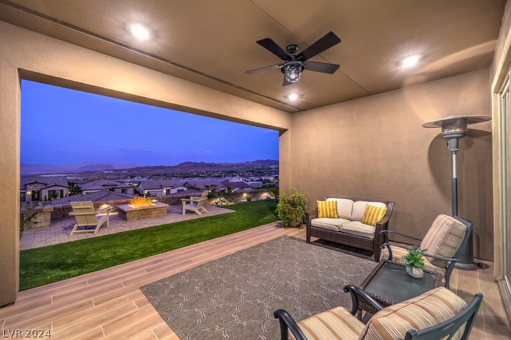 40 Stone Yucca Court