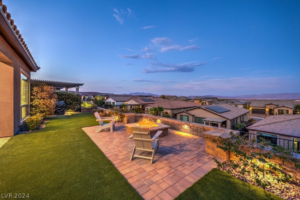 40 Stone Yucca Court