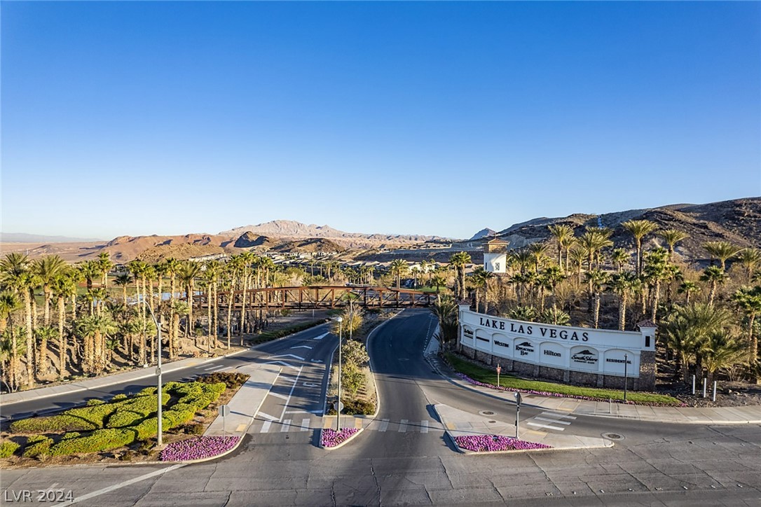 40 Stone Yucca Court