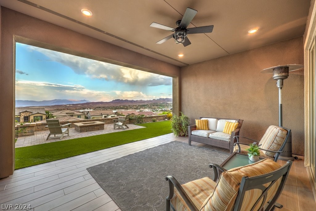 40 Stone Yucca Court