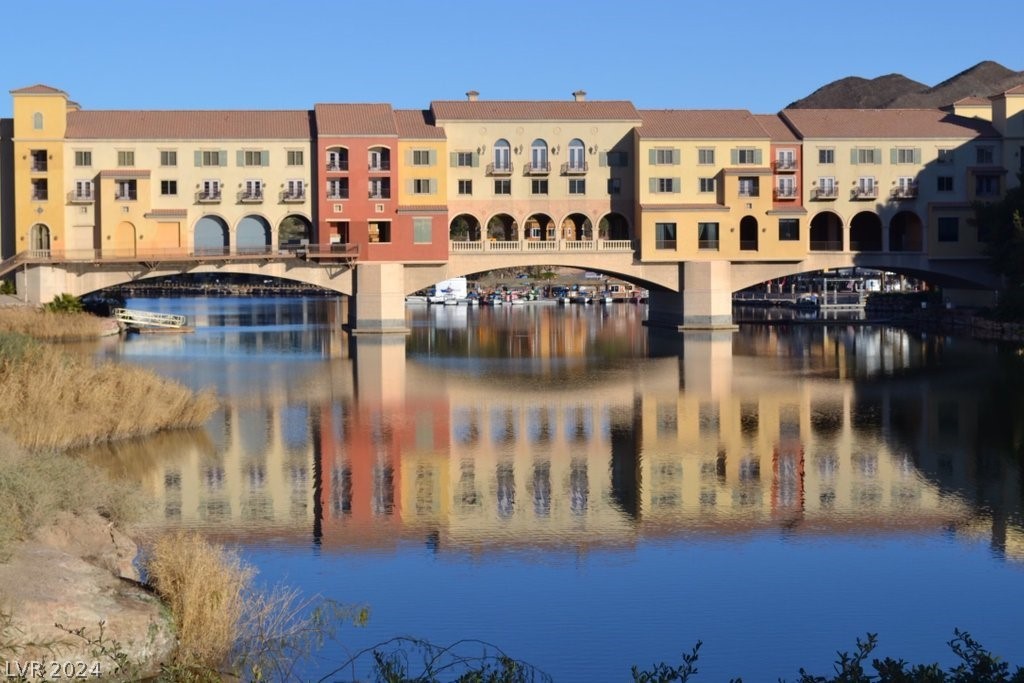 40 Stone Yucca Court