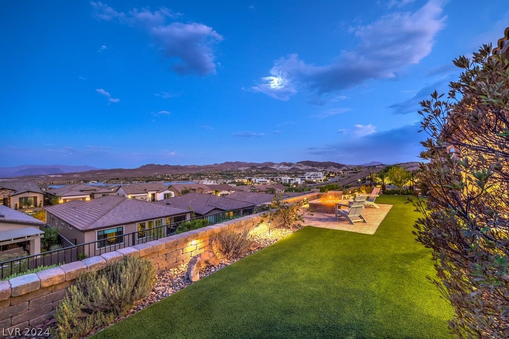 40 Stone Yucca Court