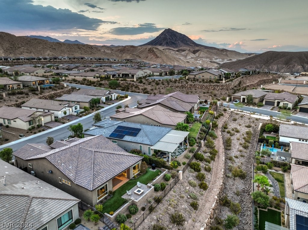 40 Stone Yucca Court