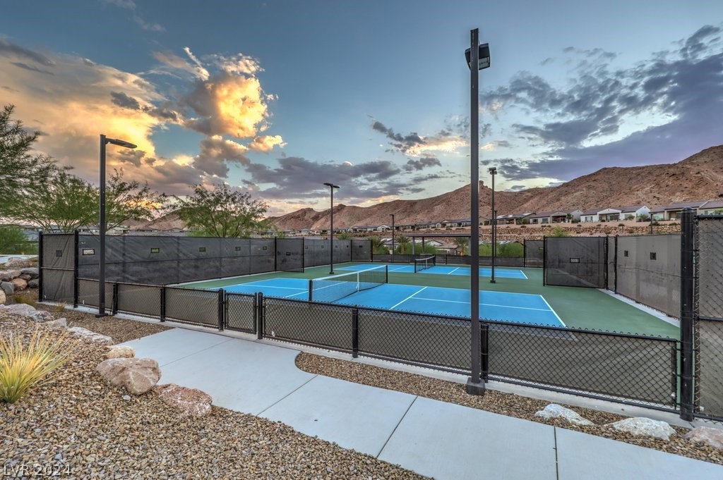 40 Stone Yucca Court