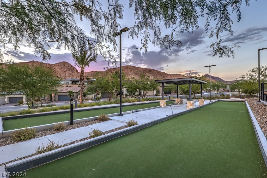 40 Stone Yucca Court