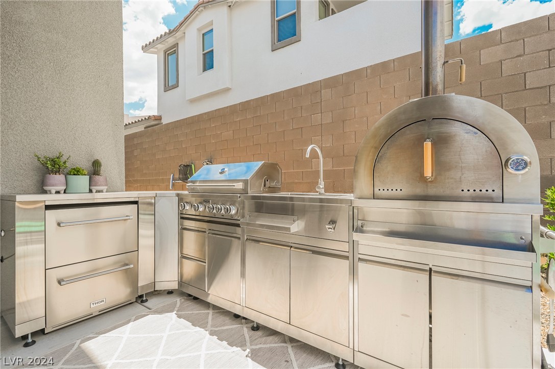 795 Carlon Hills Avenue