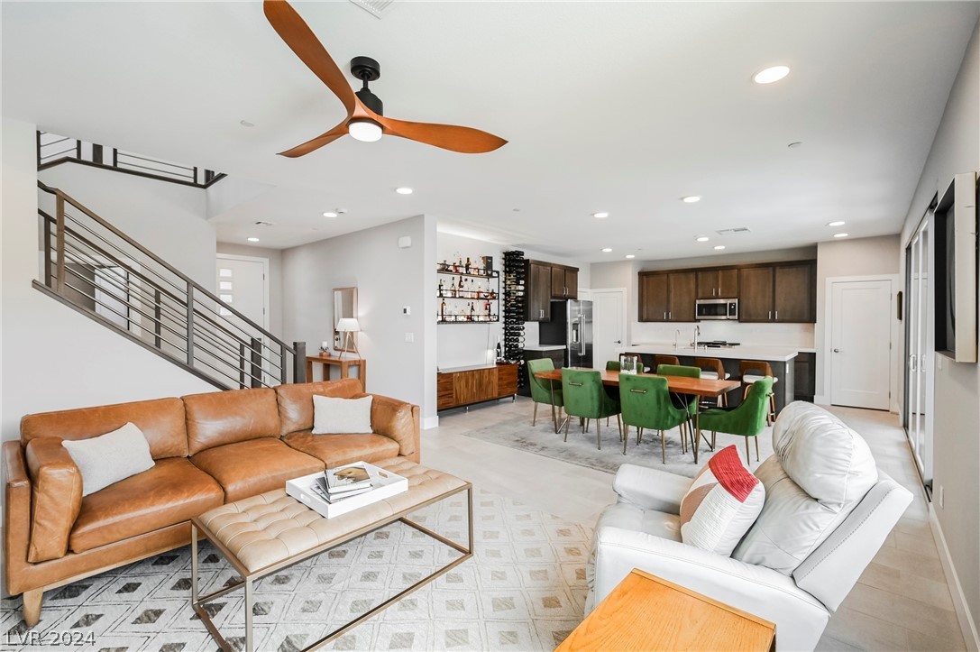 795 Carlon Hills Avenue