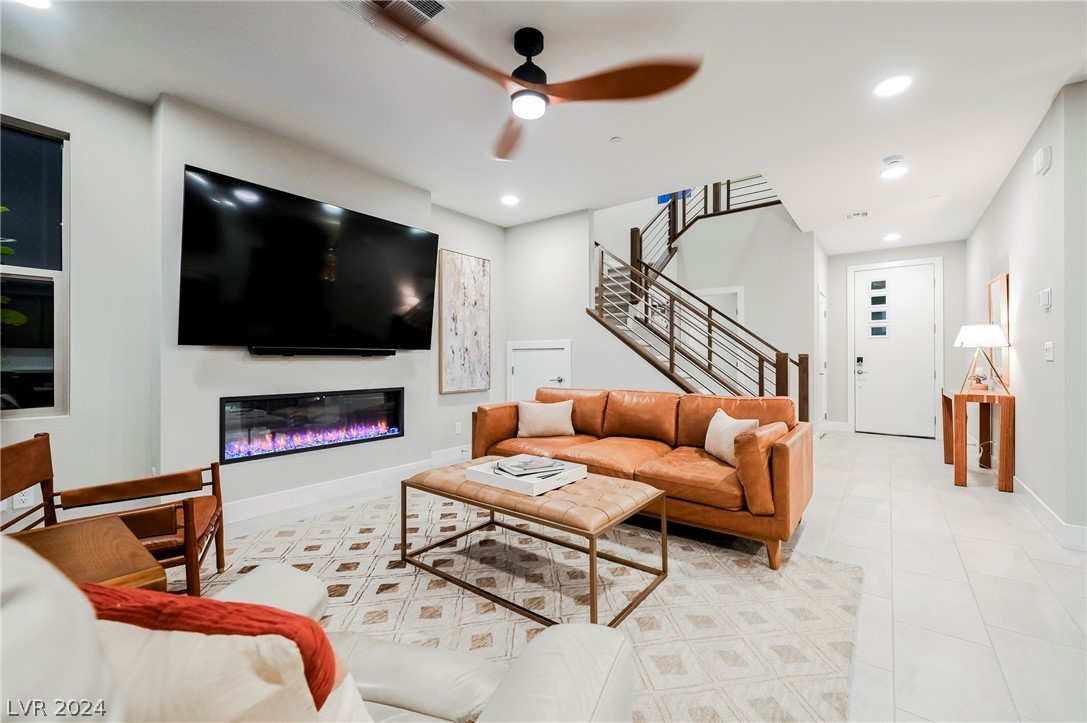 795 Carlon Hills Avenue