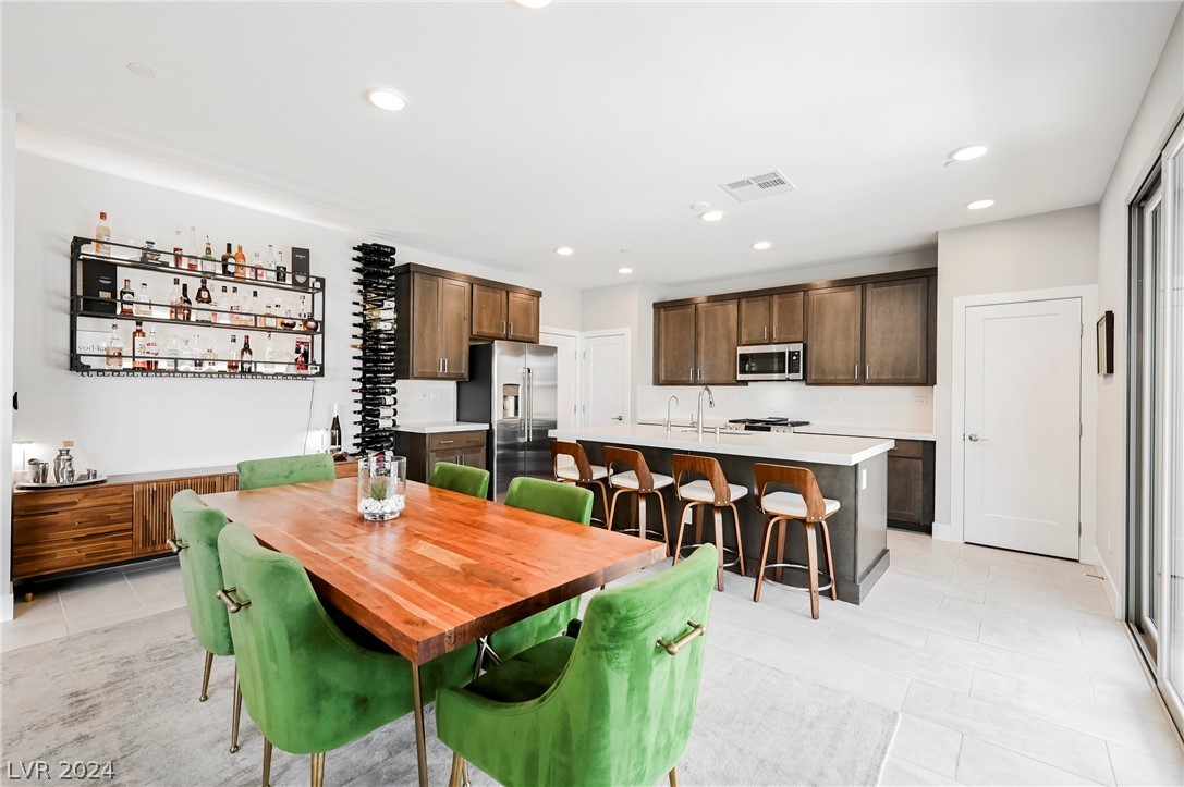 795 Carlon Hills Avenue