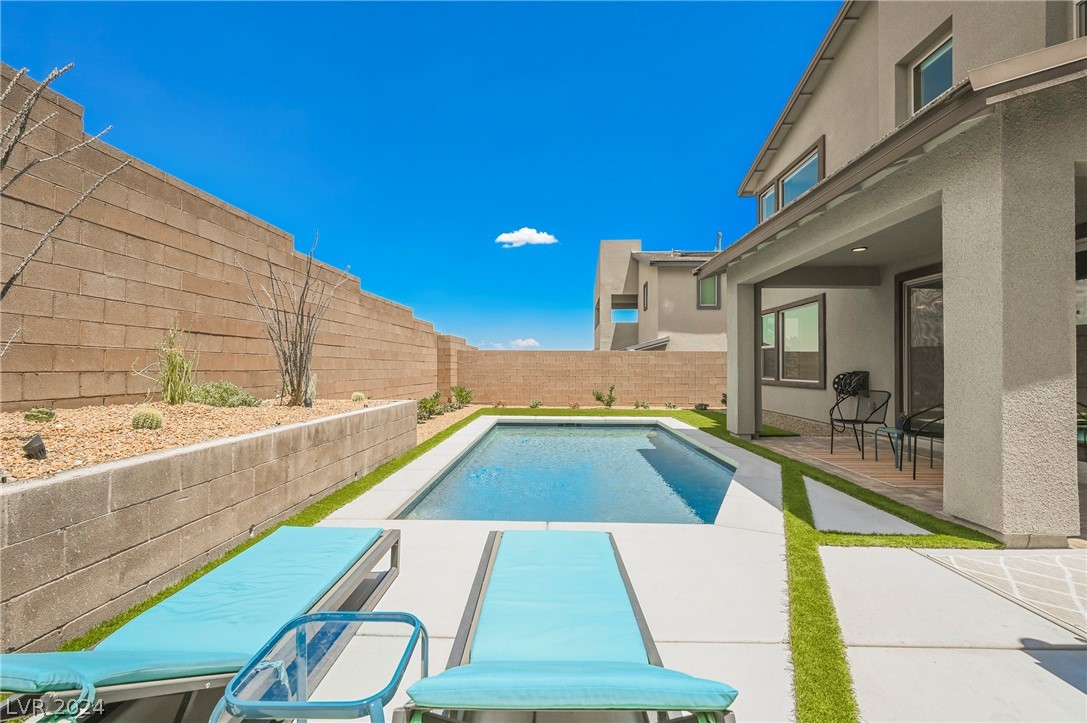 795 Carlon Hills Avenue