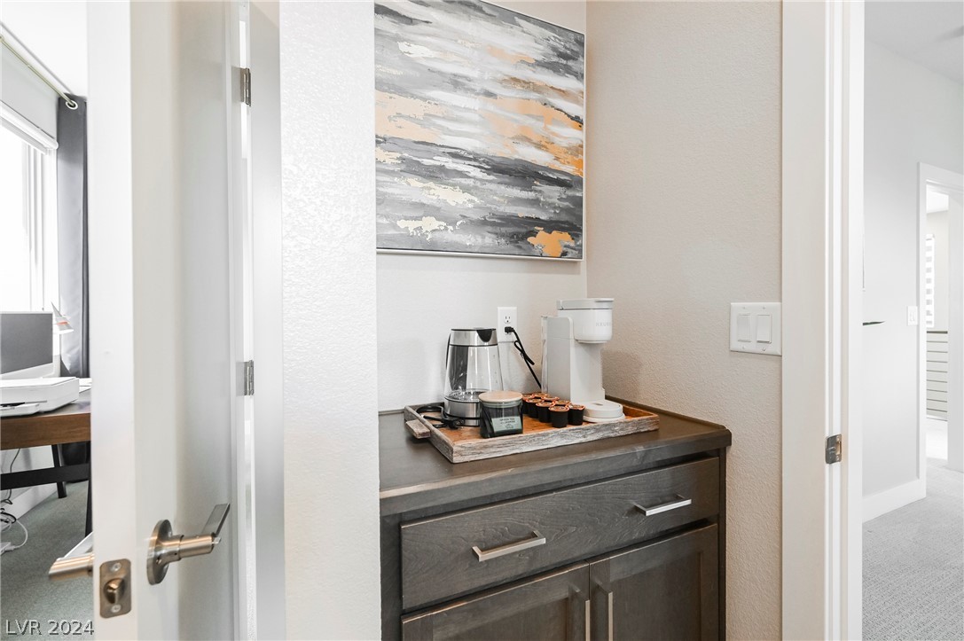 795 Carlon Hills Avenue