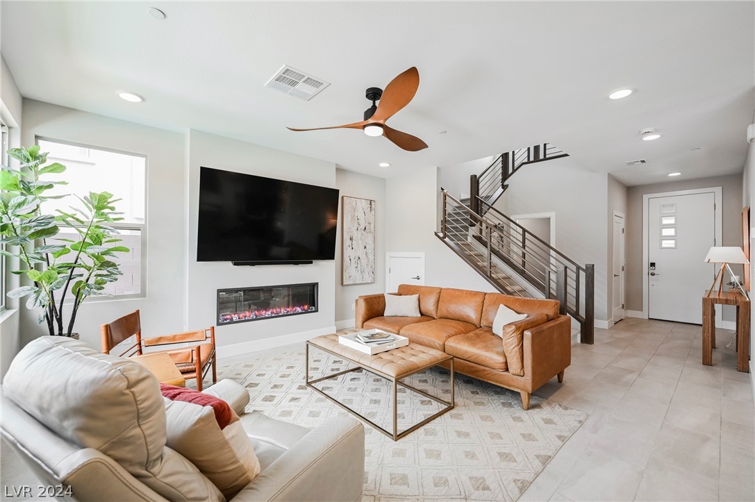 795 Carlon Hills Avenue