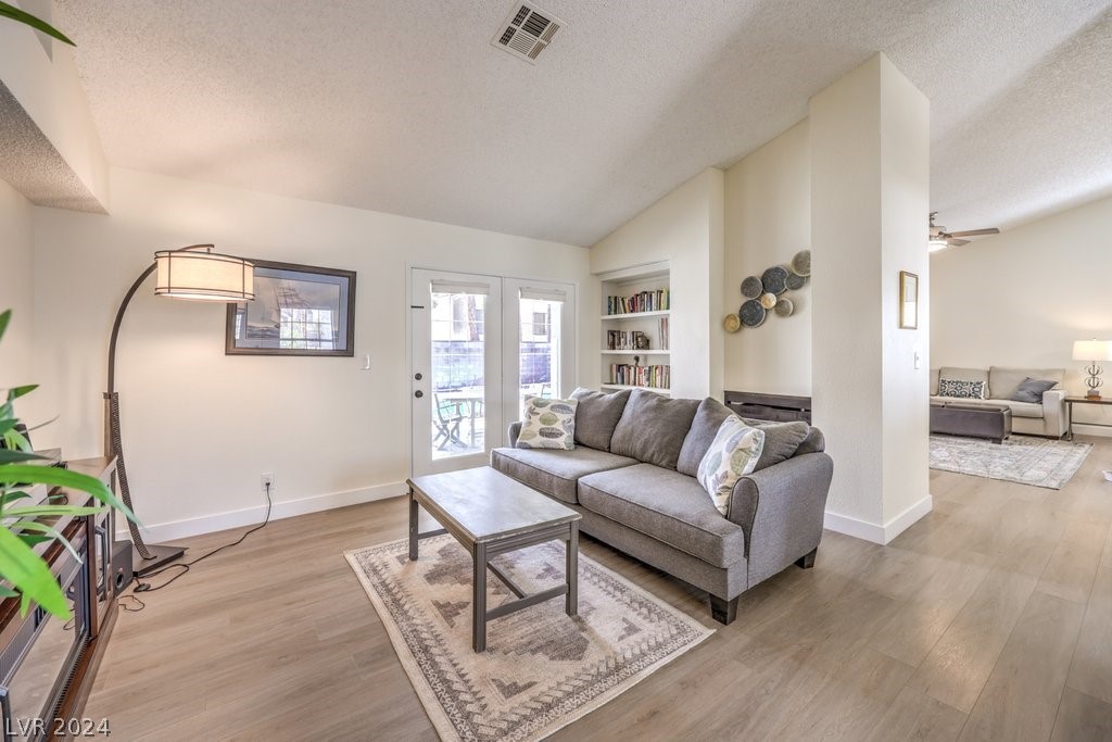 9101 Safeport Cove Court
