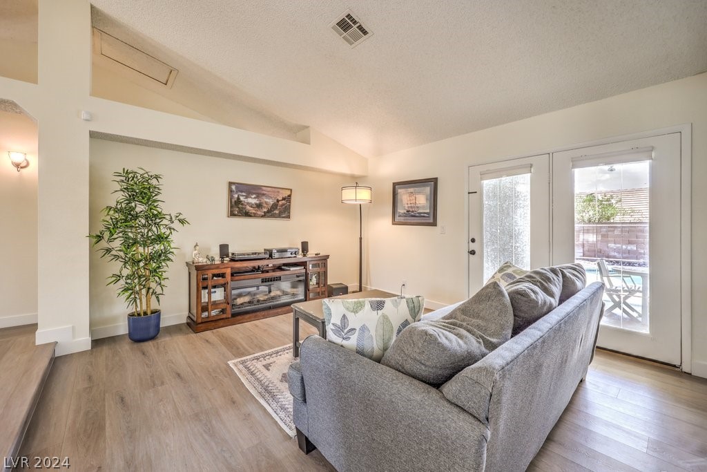9101 Safeport Cove Court