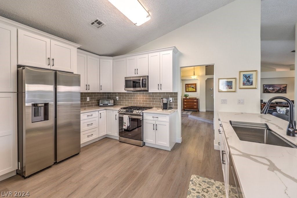 9101 Safeport Cove Court