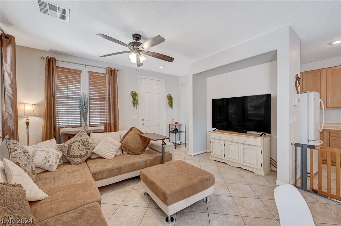 10807 Azure Ocean Avenue
