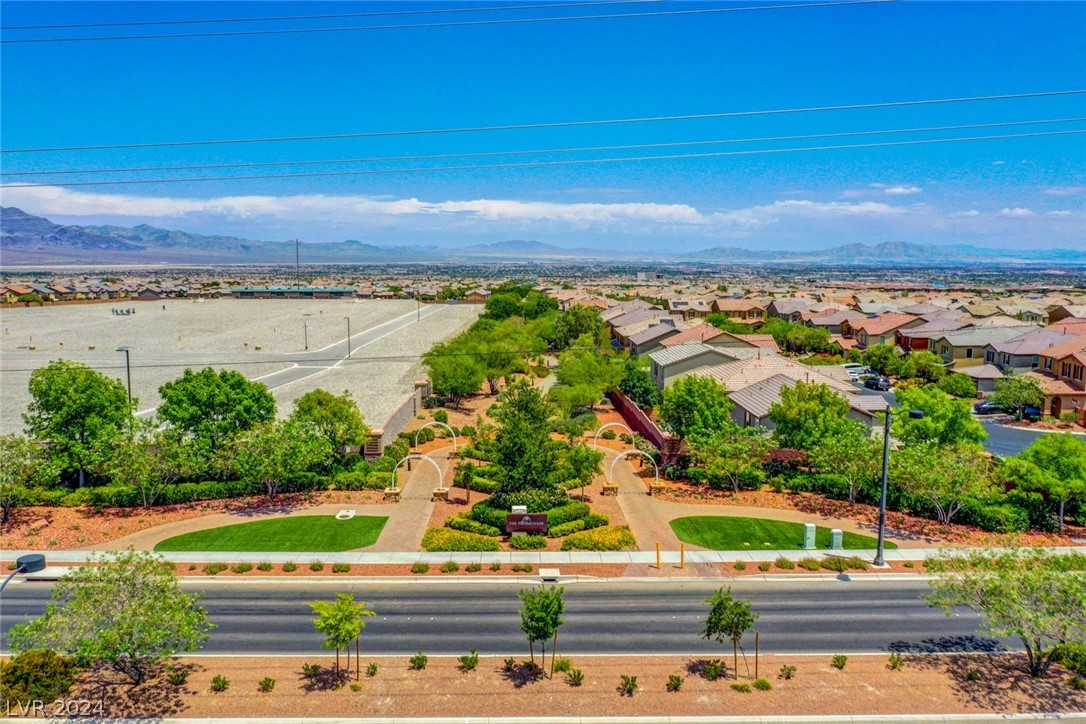10807 Azure Ocean Avenue