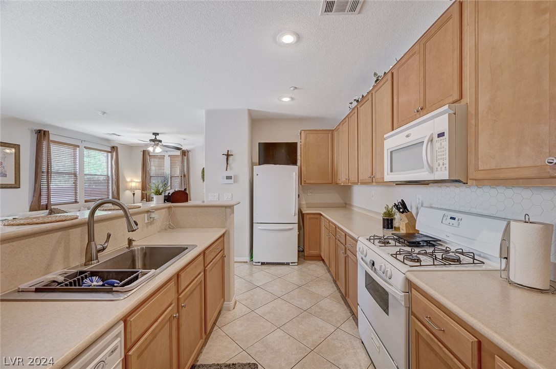 10807 Azure Ocean Avenue