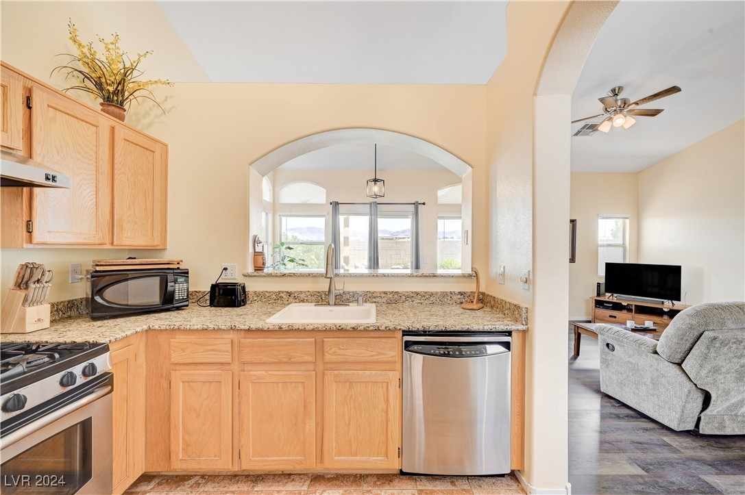 118 Skytop Drive
