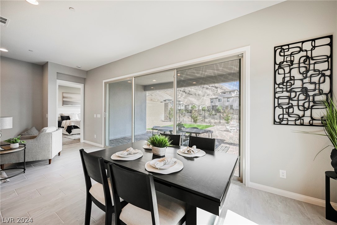 11736 Hatchling Avenue