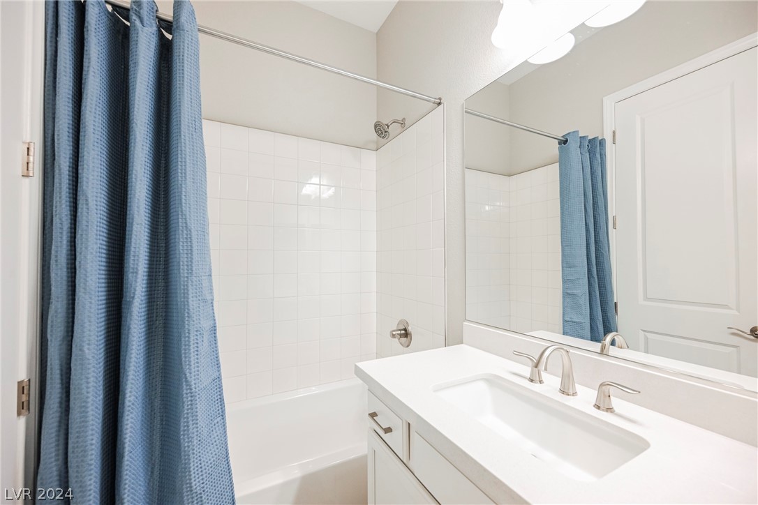 11736 Hatchling Avenue