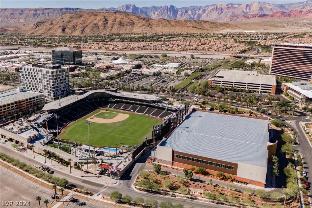 11736 Hatchling Avenue