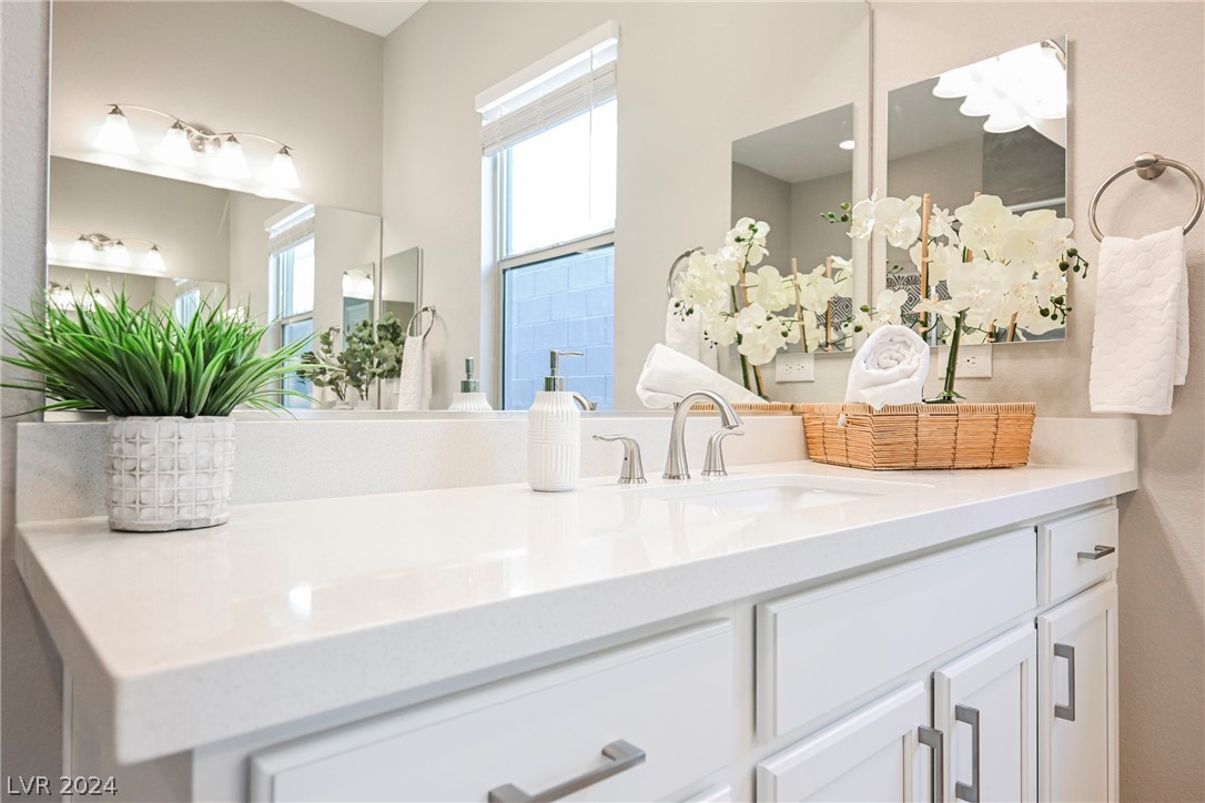 11736 Hatchling Avenue