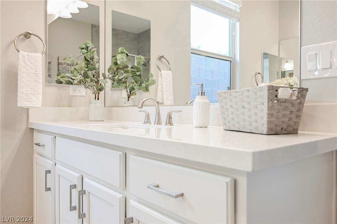 11736 Hatchling Avenue