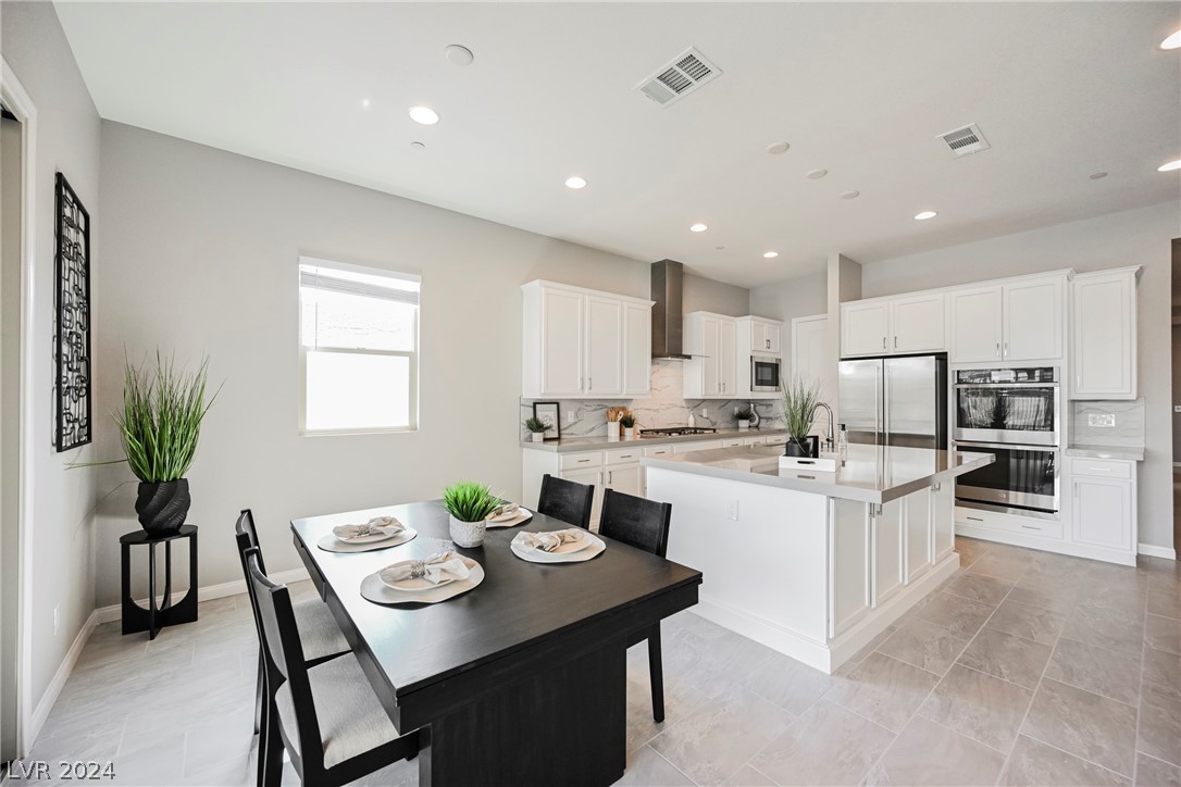 11736 Hatchling Avenue