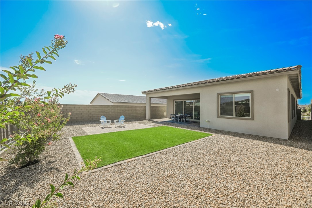 11736 Hatchling Avenue