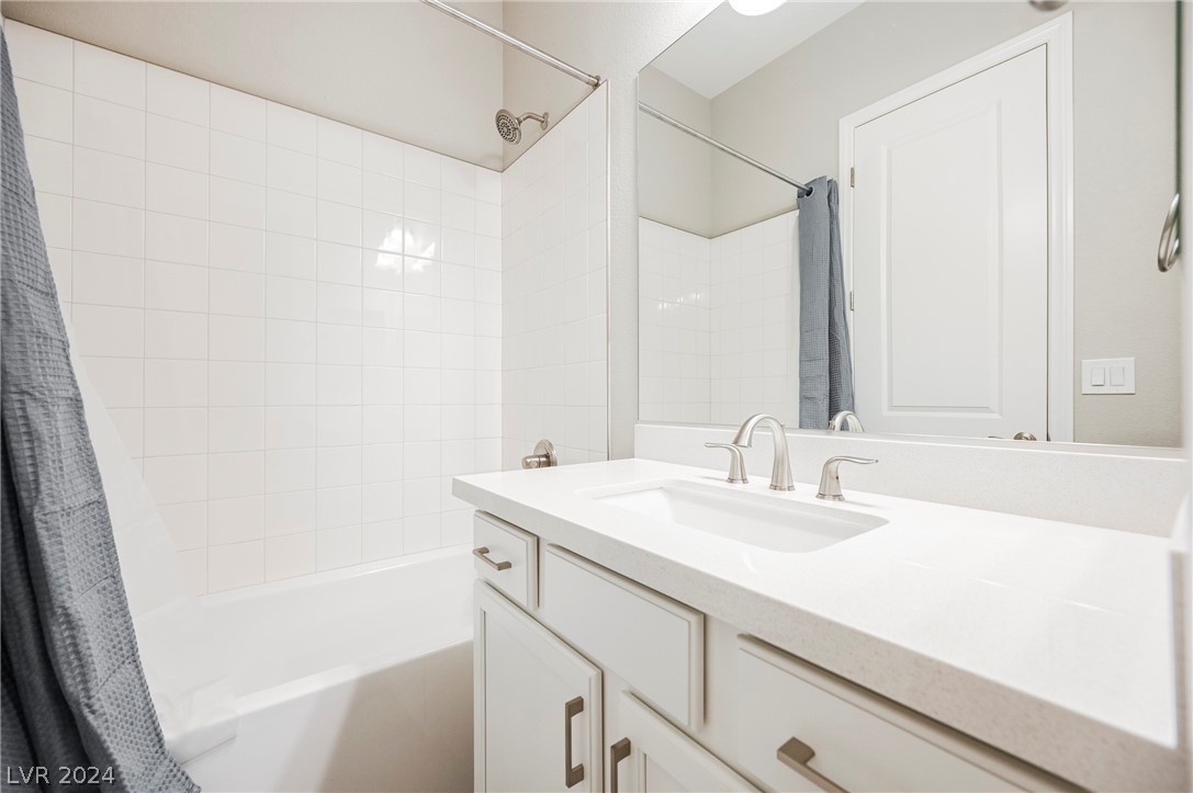 11736 Hatchling Avenue