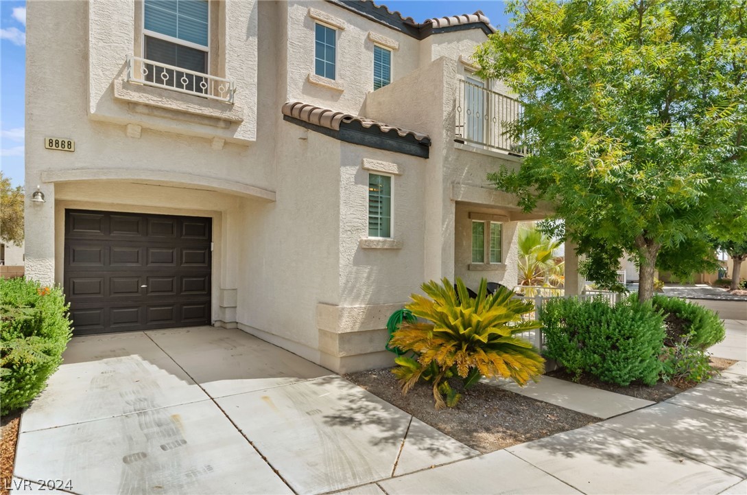 8868 Niche Avenue