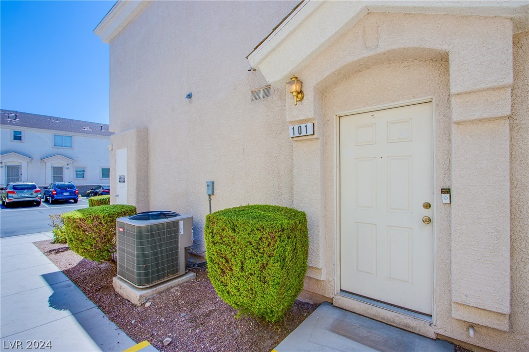 3063 Errol Flynn Street 101