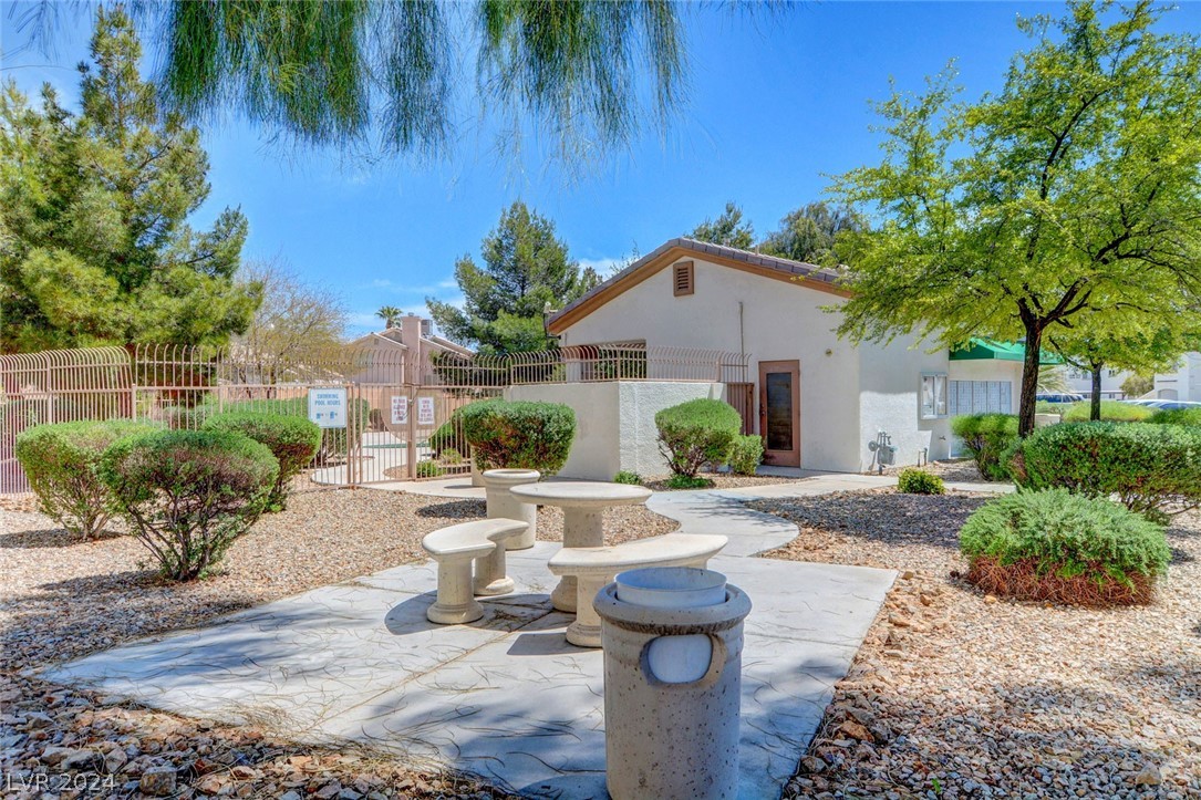 5650 East Sahara Avenue 2035