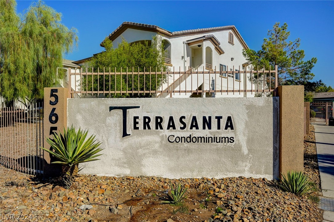 5650 East Sahara Avenue 2035
