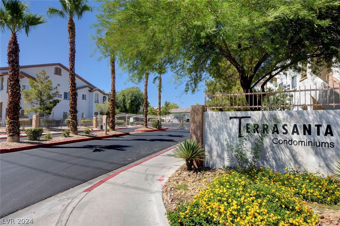 5650 East Sahara Avenue 2035