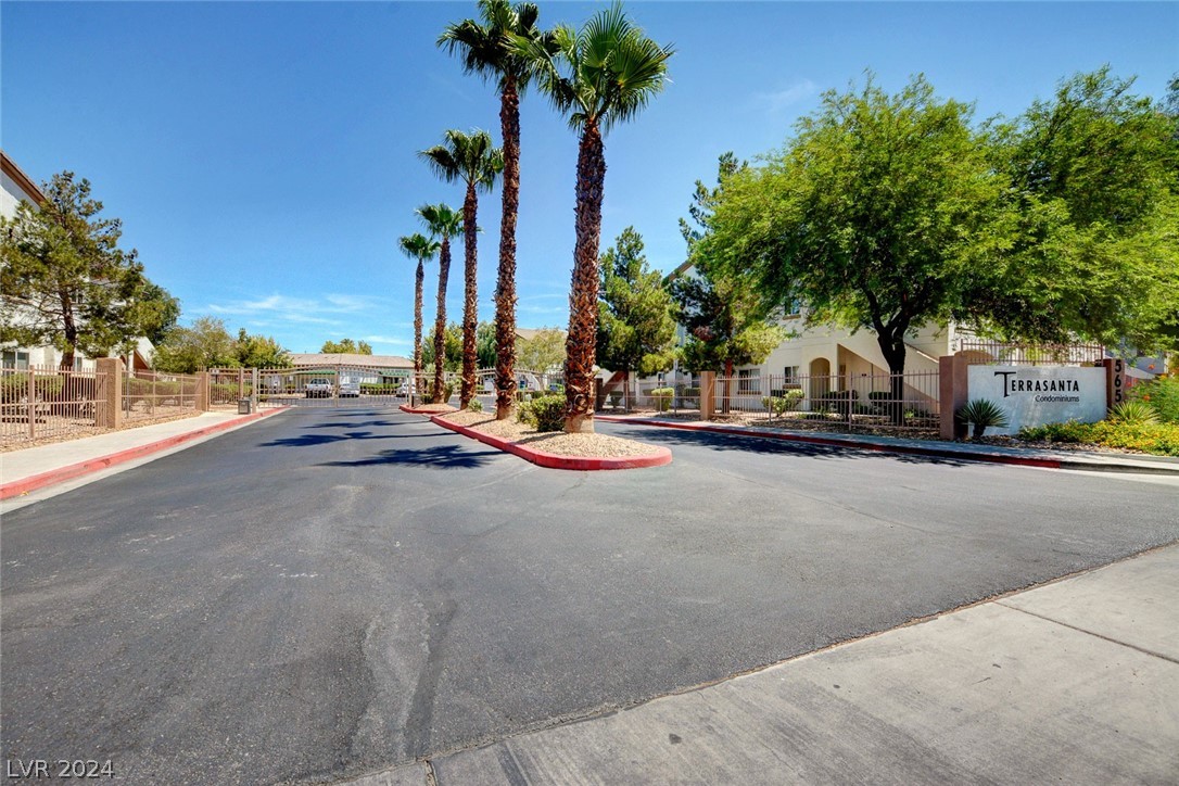 5650 East Sahara Avenue 2035