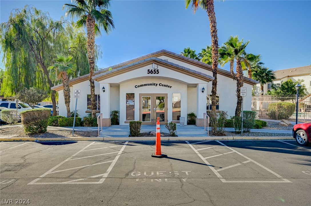 5650 East Sahara Avenue 2035