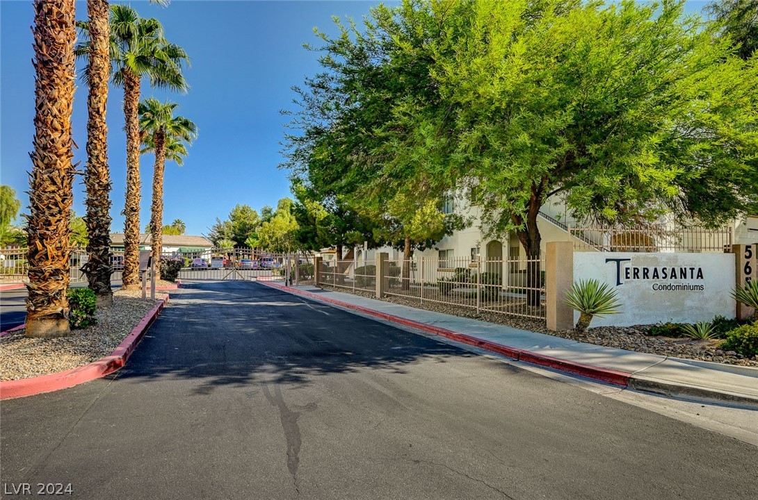 5650 East Sahara Avenue 2035