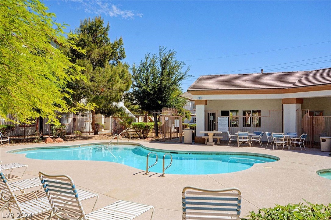 5650 East Sahara Avenue 2035