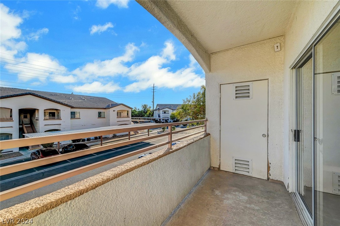 5650 East Sahara Avenue 2035