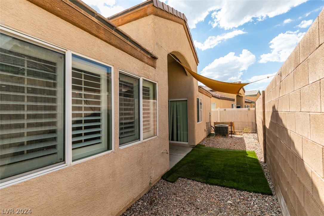 3382 Sheep Canyon Street