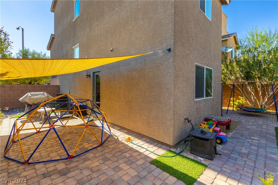 10472 Blue Rock Street