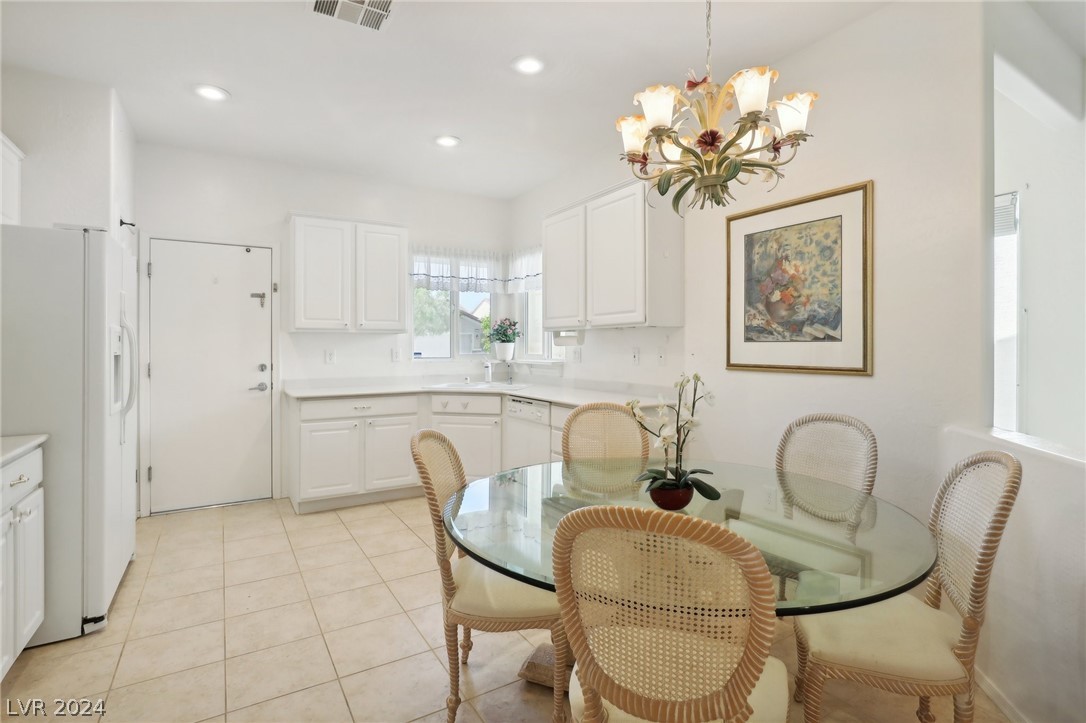 2808 Ground Robin Drive