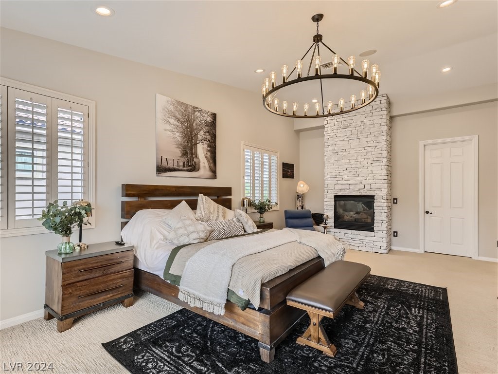 2279 Feathertree Avenue