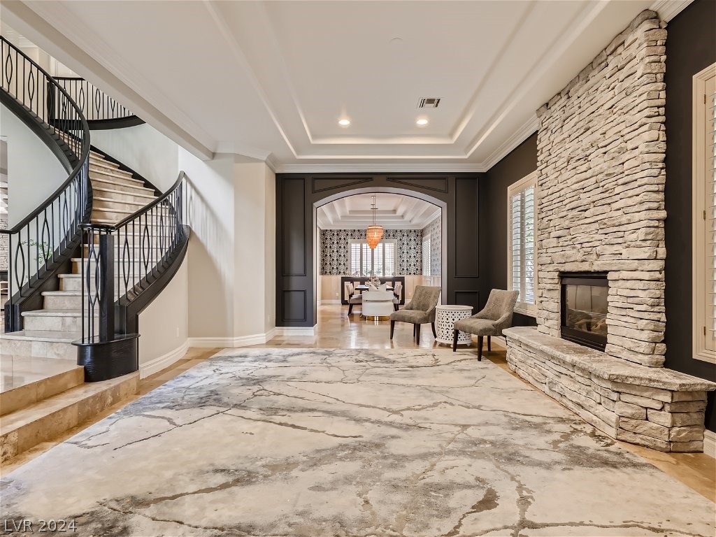 2279 Feathertree Avenue