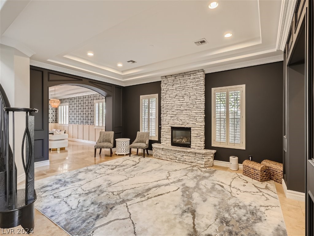 2279 Feathertree Avenue